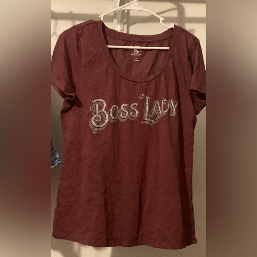 Tee size large maroon color by miranda lambert